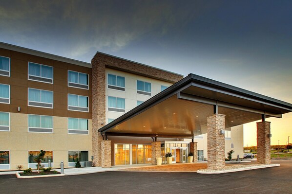 Exterior - Holiday Inn Express & Suites Findlay North by IHG (Findlay)