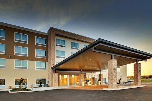 Holiday Inn Express & Suites Findlay North by IHG