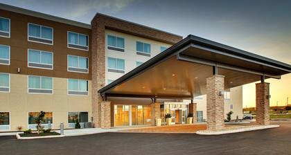 Holiday Inn Express & Suites Findlay North by IHG