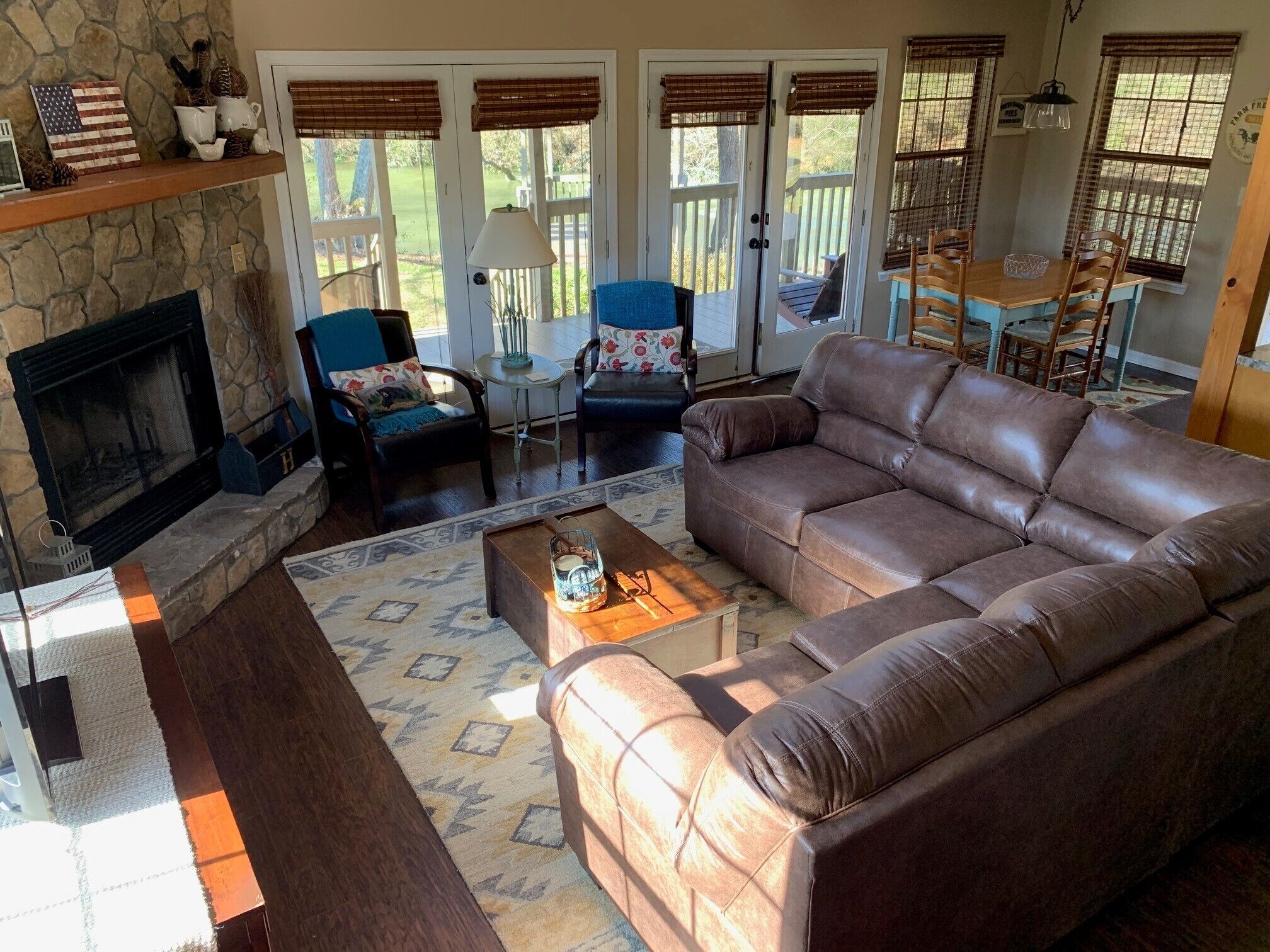 Smart TV, fireplace, video games, DVD player