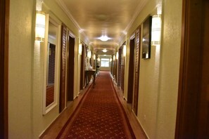 Interior - Adamaoua Grand Hotel (Douala)