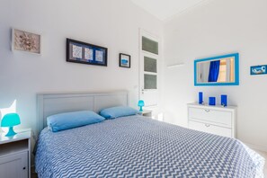 2 bedrooms, in-room safe, iron/ironing board, travel cot