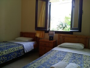 2 bedrooms, internet, bed sheets