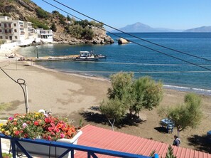 Beach - Alkistis Cozy By The Beach Apt In Ikaria Island, Therma 1st Floor (Therma)