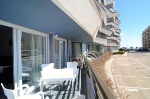 Property grounds - ROCAMAURA III BX-9 (Estartit)