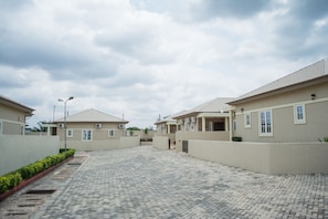 Interior entrance - Archers View Court (North Legon)