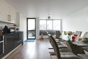 Apartment, Private Bathroom, City View (Two Bedroom Apartment) | Shared kitchen - KVM - City Apartments (Peterborough)