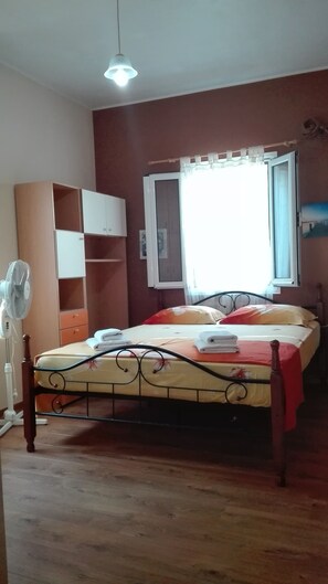 3 Schlafzimmer, Bügeleisen/Bügelbrett, Internetzugang, Bettwäsche