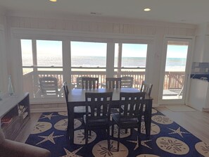 House, 2 Bedrooms | Dining