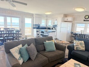 House, 2 Bedrooms | Living area