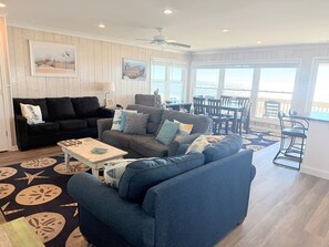 House, 2 Bedrooms | Living area