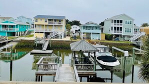 House, 3 Bedrooms | Marina - Beach Bells 4 Bedroom Home by RedAwning (Supply)
