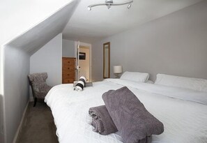 2 Schlafzimmer, Bügeleisen/Bügelbrett, Reisekinderbett, kostenloses WLAN