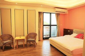 Blackout drapes, soundproofing, rollaway beds, free WiFi - Dream Wo B&B (Magong)