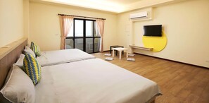 Quadruple Room | Desk, free WiFi - Ann Home (Magong)