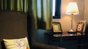 Comfort Suite, 1 Double Bed, Ensuite, Tower (window) | Blackout drapes, soundproofing, free WiFi, bed sheets