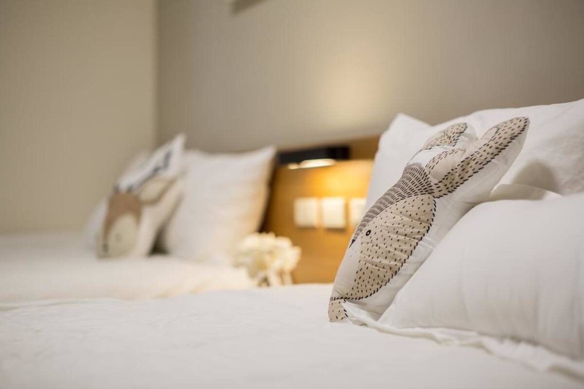 Cortinas blackout, sistema de insonorización y wifi gratis
