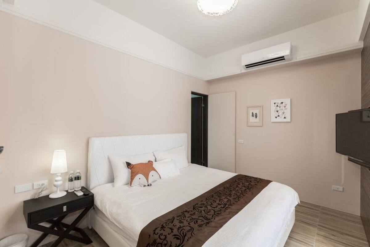 Cortinas blackout, sistema de insonorización y wifi gratis