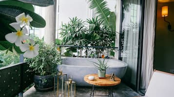 1 bedroom, minibar, in-room safe, desk