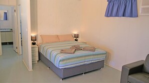 One Bedroom Chalet | Iron/ironing board, bed sheets - Tasman Holiday Parks – Denham Seaside (Denham)