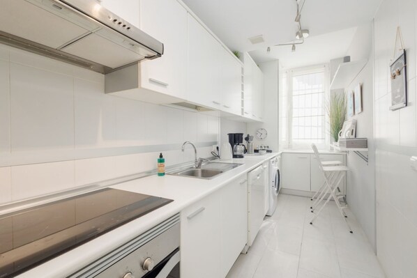 Fridge, microwave, oven, dishwasher