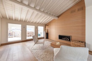 Lägenhet - 3 sovrum | Vardagsrum | Platt-tv och en stereo