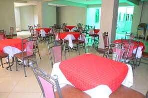Dining - Starehe link hotel (Nairobi)