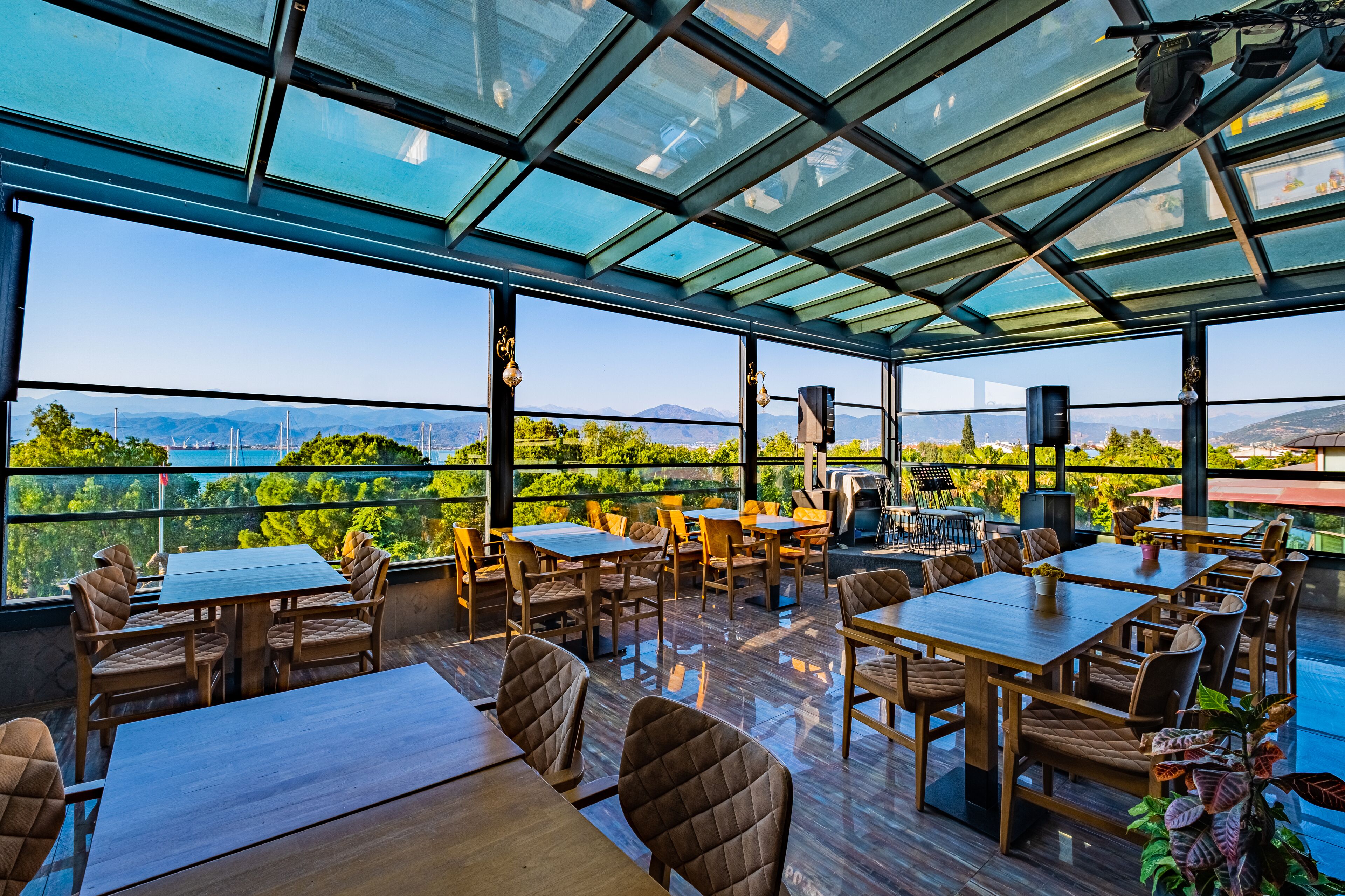 Foto - Reis Royal Hotel