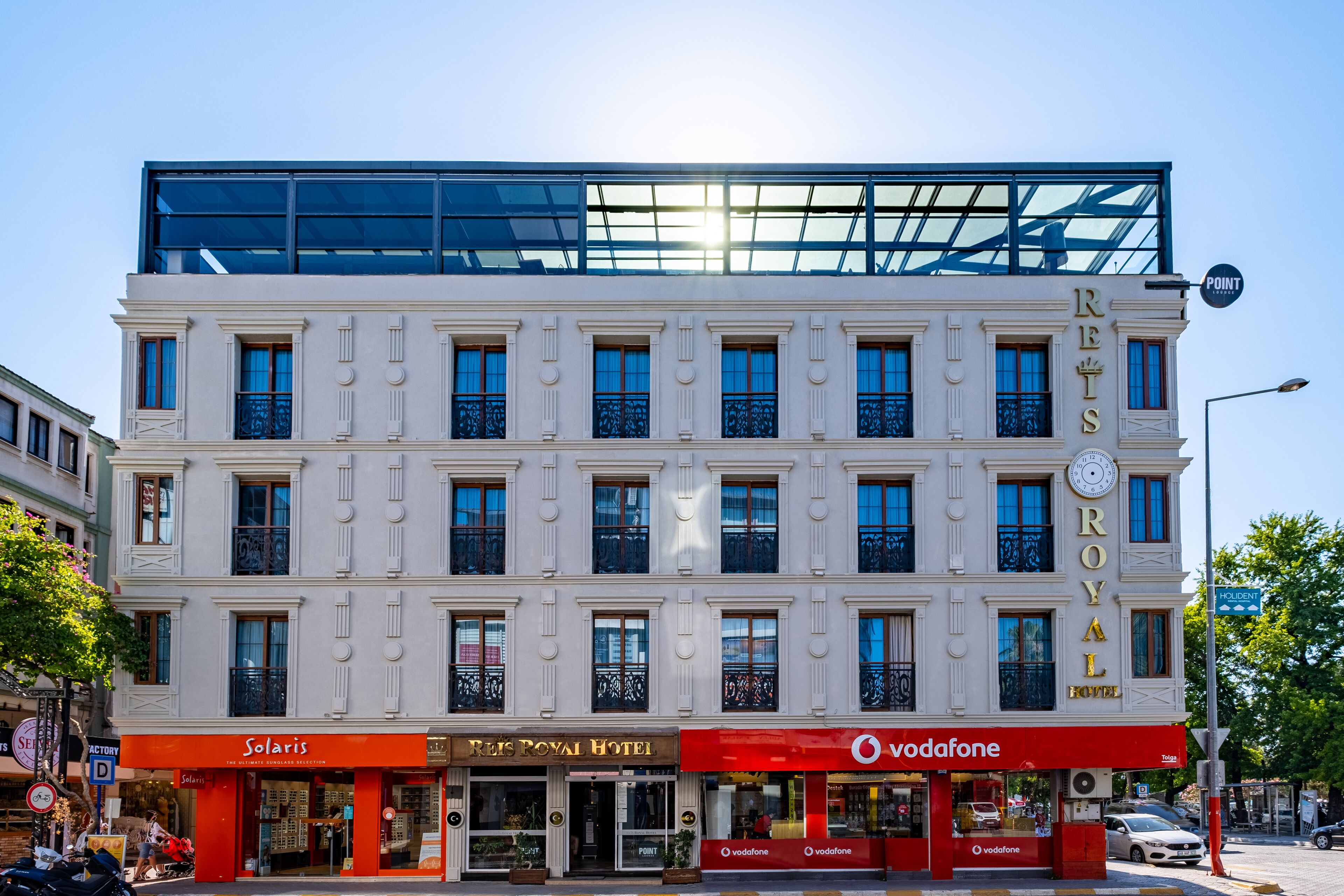 Foto - Reis Royal Hotel