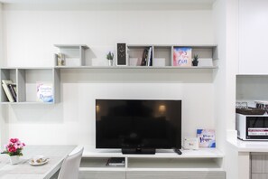Estudio | Área de sala de estar | Televisión de pantalla plana 