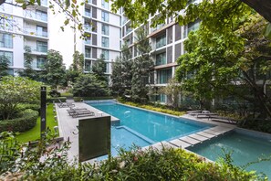 Outdoor pool - Cozy Living in Nimman (Chiang Mai)
