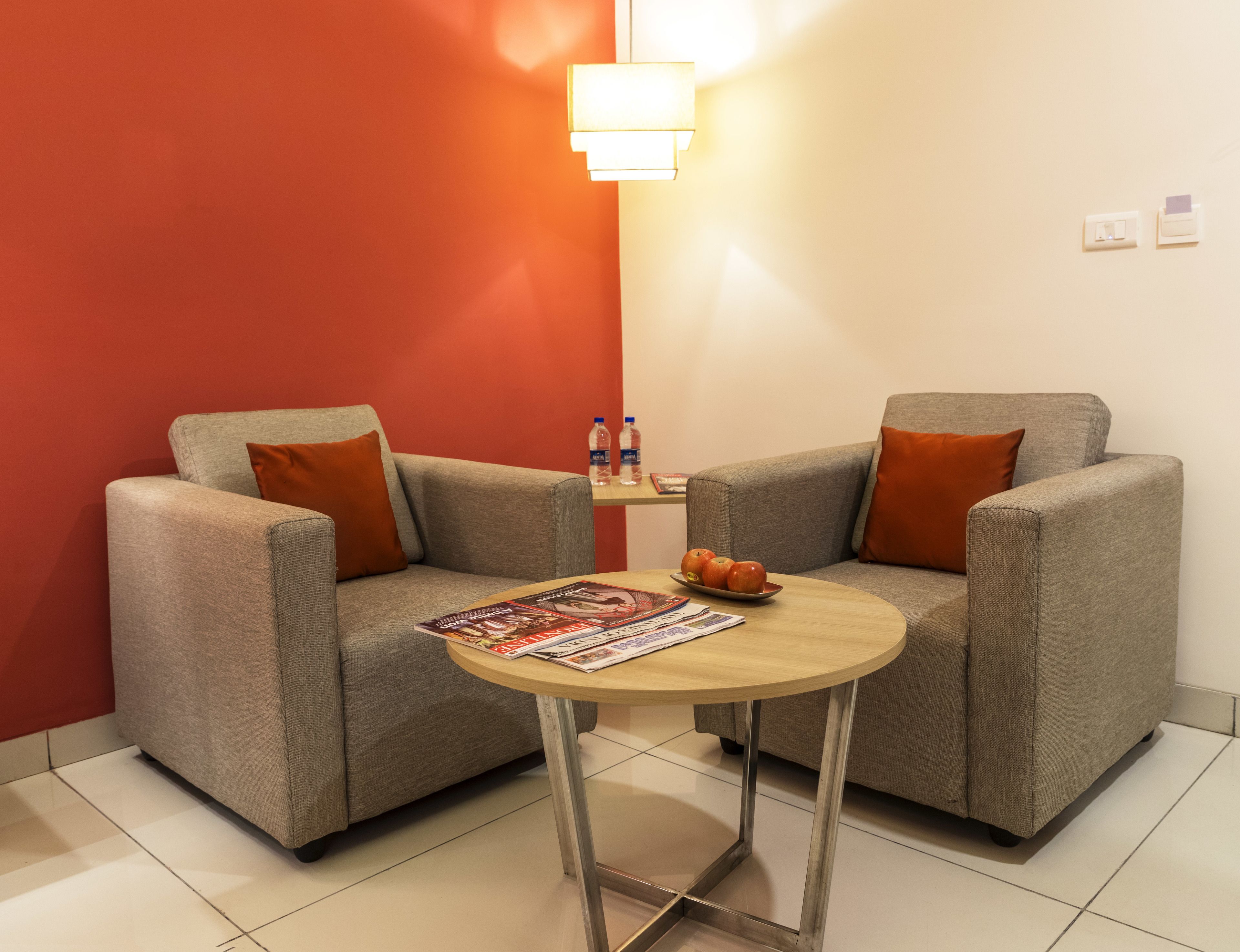 flat-screen tv, fireplace