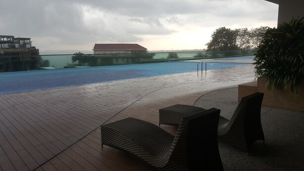 Outdoor pool - 3R2B Seaview Condo (Johor Bahru)