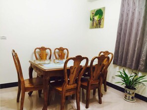 Free daily local cuisine breakfast
