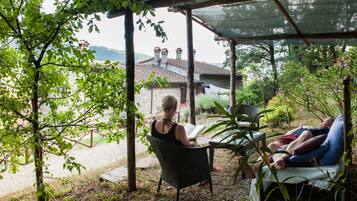 Comfort-Apartment, 2 Schlafzimmer (Melissa) | Terrasse/Patio