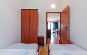 1 bedroom, free WiFi, bed sheets - 1 bedroom amazing apartment in Mandre (Mandre)