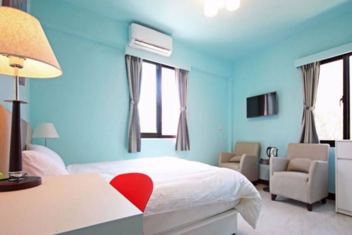 Kamar Double, area halaman | Meja kerja, Wi-Fi gratis, dan seprai linen