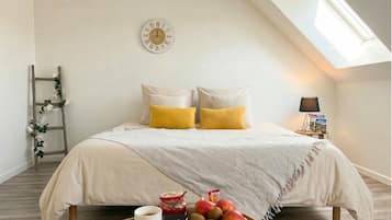 Studio | Blendingsgardiner, lydisolert og strykejern/-brett