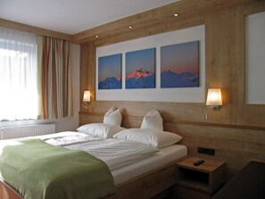 In-room safe, desk, soundproofing, free cots/infant beds