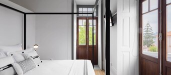 Penedo da Saudade Suites & Hostel