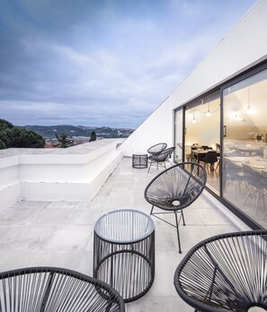 Terrace/patio - Penedo da Saudade Suites & Hostel (Coimbra)