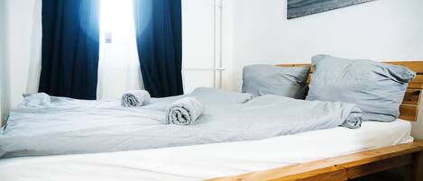Duplex Basic - 3 sovrum - 2 badrum | 3 sovrum, skrivbord, strykjärn/strykbräda och gratis wi-fi