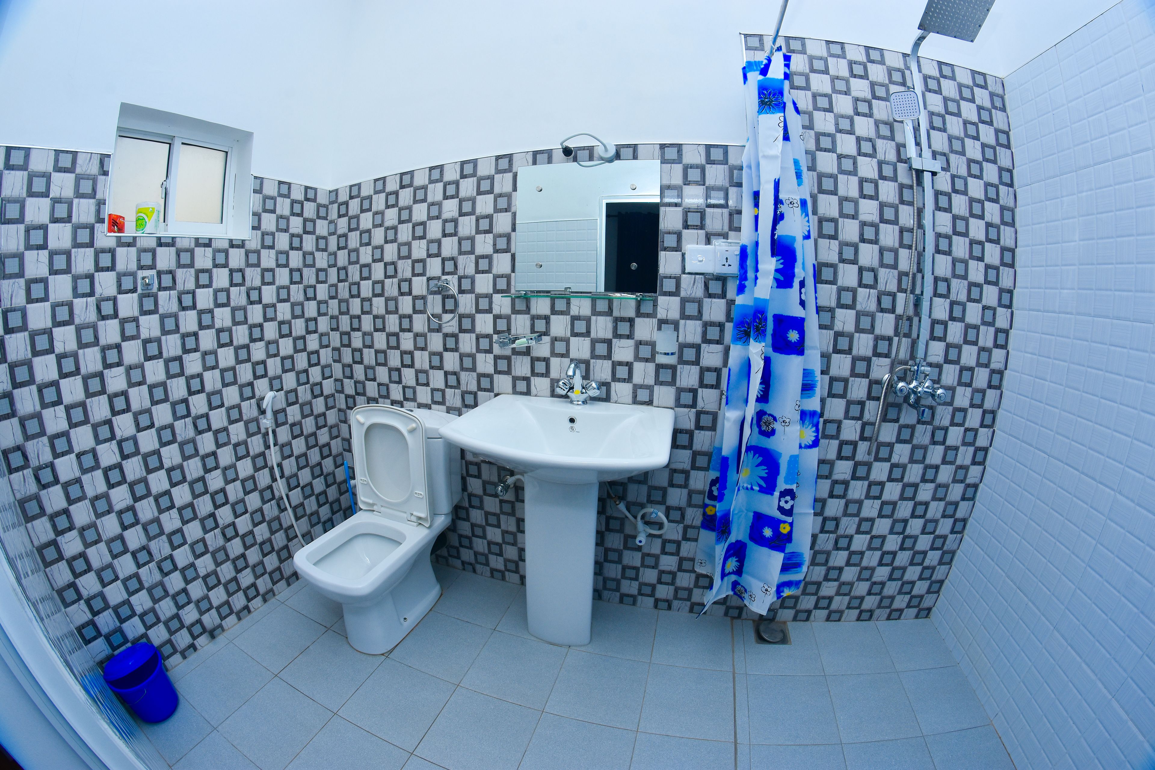 basic triple room, garden view, poolside | bathroom | shower, free toiletries, hair dryer, towels