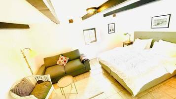 Phòng dành cho gia đình | Bộ đồ giường cao cấp, chăn bông, bàn ủi/dụng cụ ủi quần áo