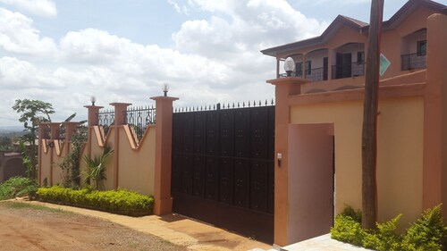 RESIDENCE LA ROSÉE, Furnished Apartments 