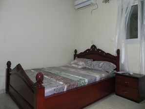 2 bedrooms, free WiFi, bed sheets - RESIDENCE LA ROSÉE, Furnished Apartments  (Yaoundé)