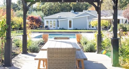Modern cottage near Sonoma, Glen Ellen & Napa
