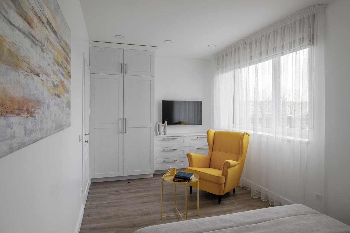 Quarto quádruplo família, 1 quarto, cozinha | 1 quarto, quartos à prova de som, ferros/tábuas de passar roupa