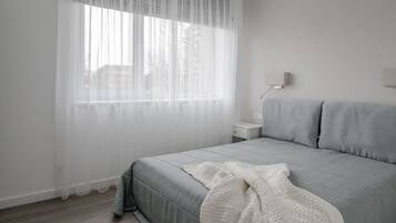 Apartment, 1 Bedroom, Kitchen, Courtyard Area | 1 bilik tidur, kalis bunyi, seterika/papan seterika