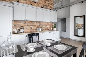Family Penthouse, 1 Bedroom, Courtyard Area | Interior